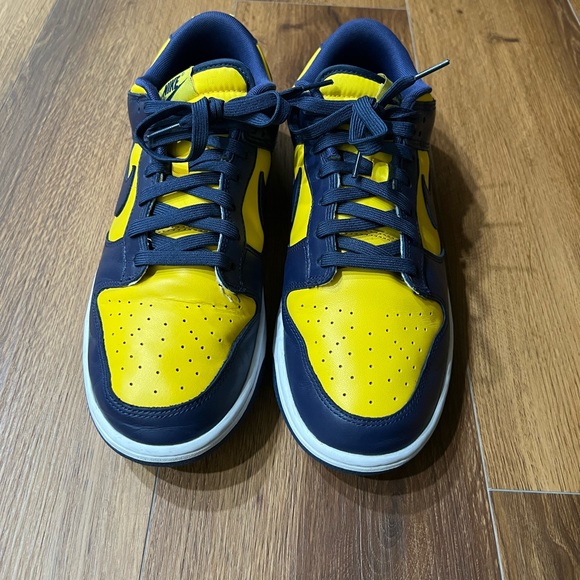 Nike Dunks Low “Michigan” - Picture 7 of 7